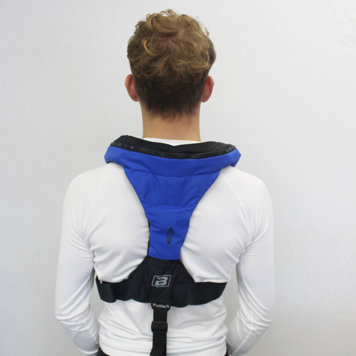 Baltic Poseidon 165N gilet de sauvetage automatique bleu avec harnais 4