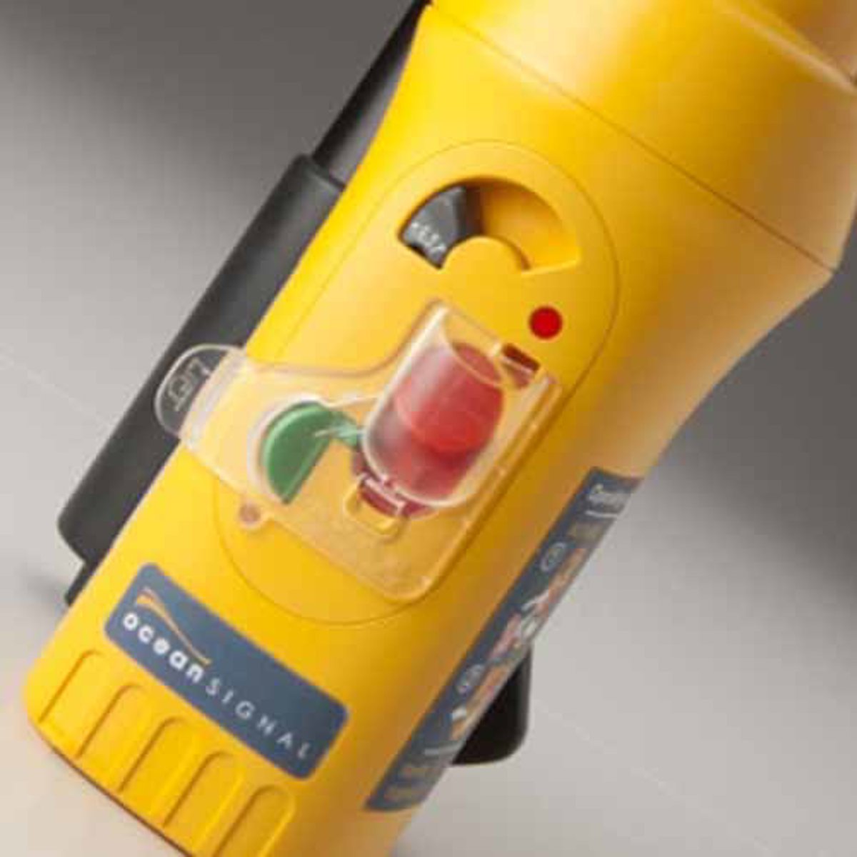 Ocean signal Safesea S100 SART avec poteau de montage 3