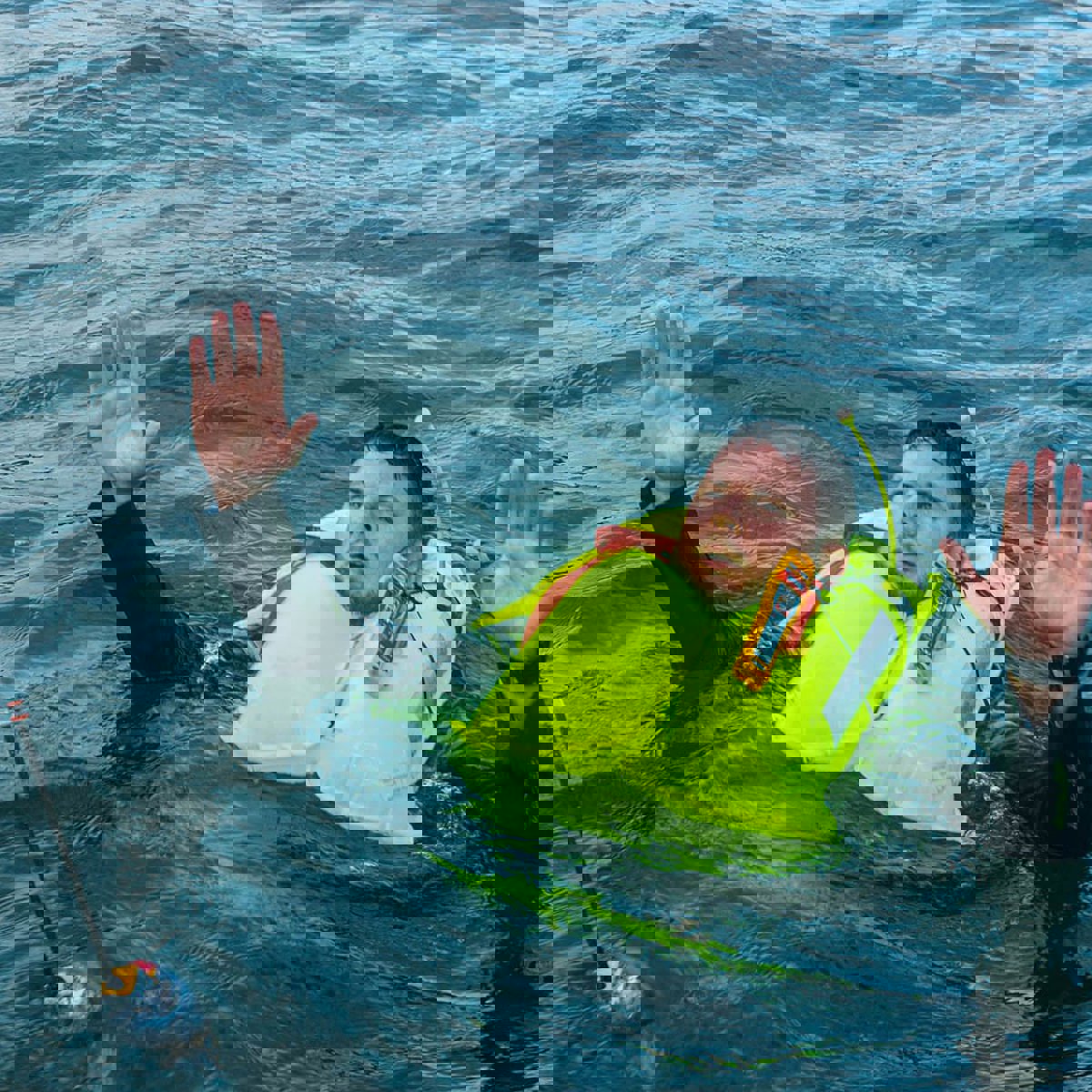 Ocean signal PLB3 11