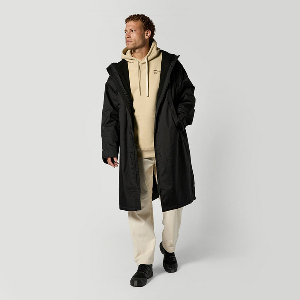 Mystic Explore poncho zwart 3