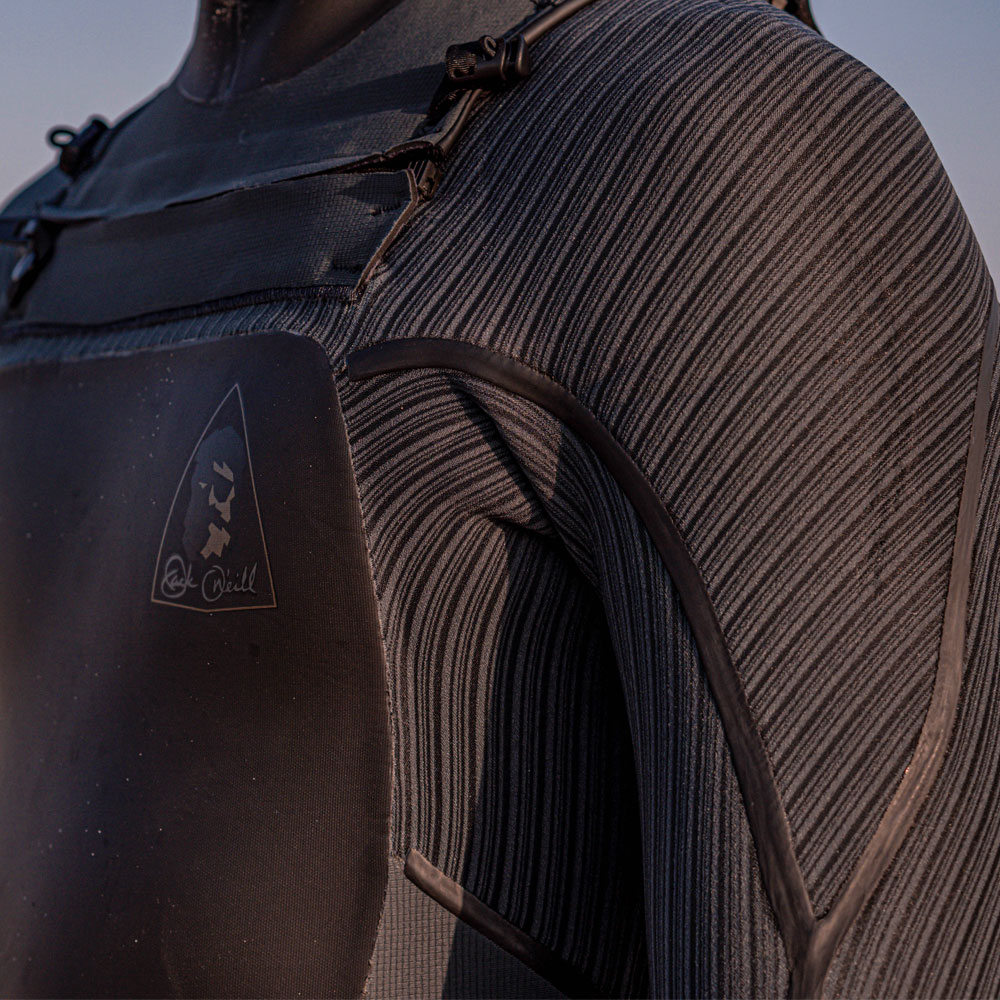 Oneill Mutant Legend  fullsuit 5/4 borstrits zwart met hood 3