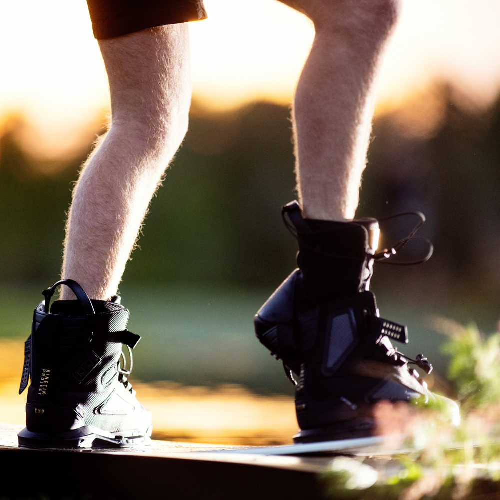 Ronix Kinetik Project EXP Wakeboard-Bindungen mit Walk Liner 3