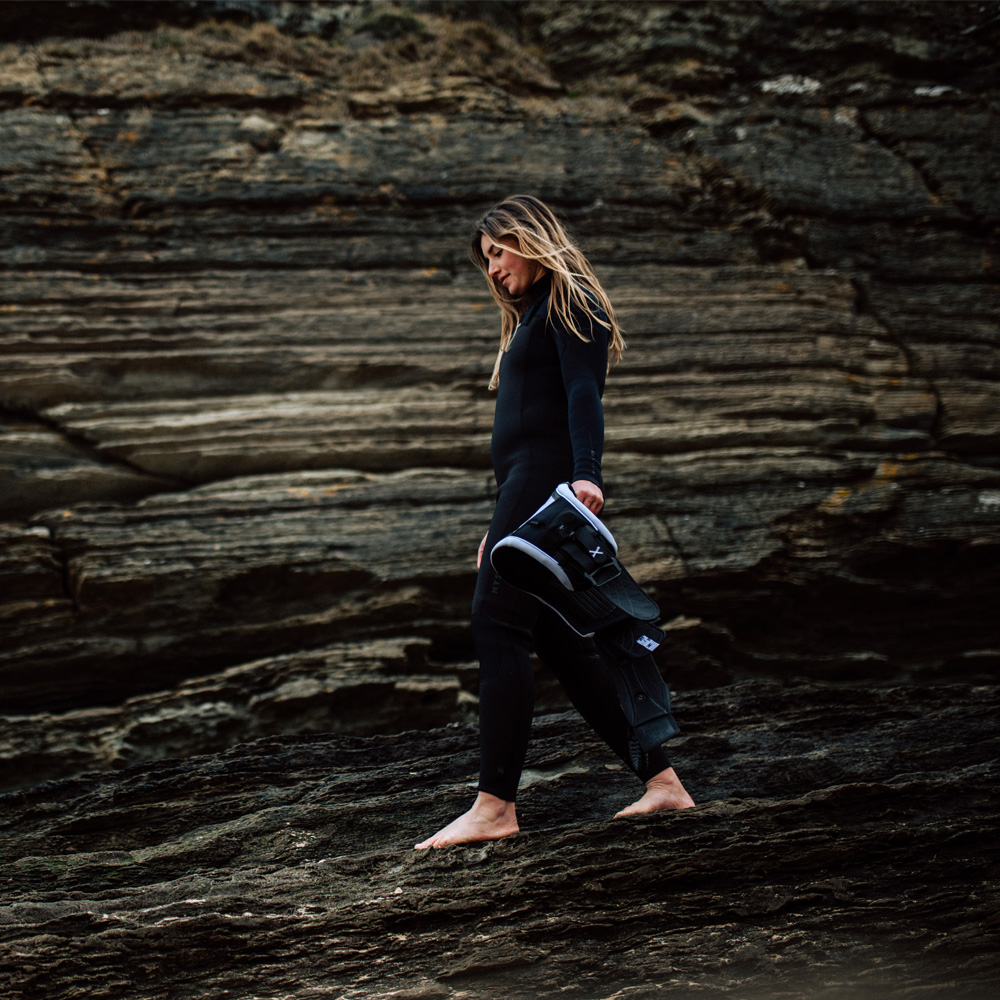 Mystic Haven Fullsuit 4/3mm Neoprenanzug Damen Schwarz Brustreißverschluss 6