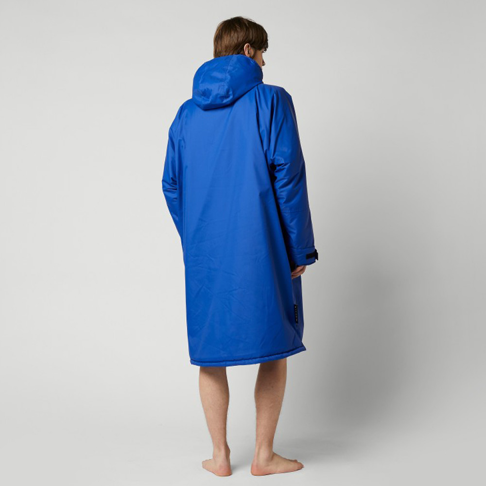 Mystic Entdecken Sie den blauen Explore Poncho 6