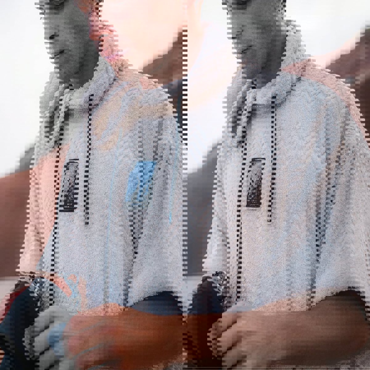 Mystic Jacquard Poncho Offwhite 9