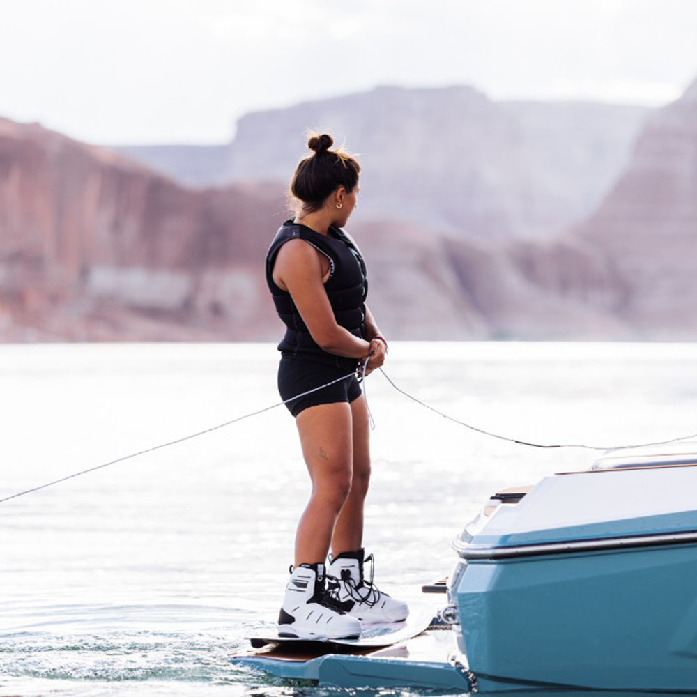 Liquid Force Grail Wakeboard-Set 153 cm mit Aero 6x Bindungen 10