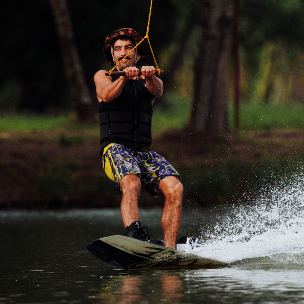 Liquid Force Tao Wakeboard-Set 155 cm mit Tao 6x Bindungen 4