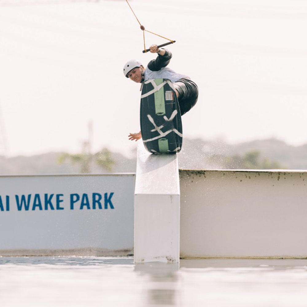 Liquid Force Apex Wakeboard 139 cm 11