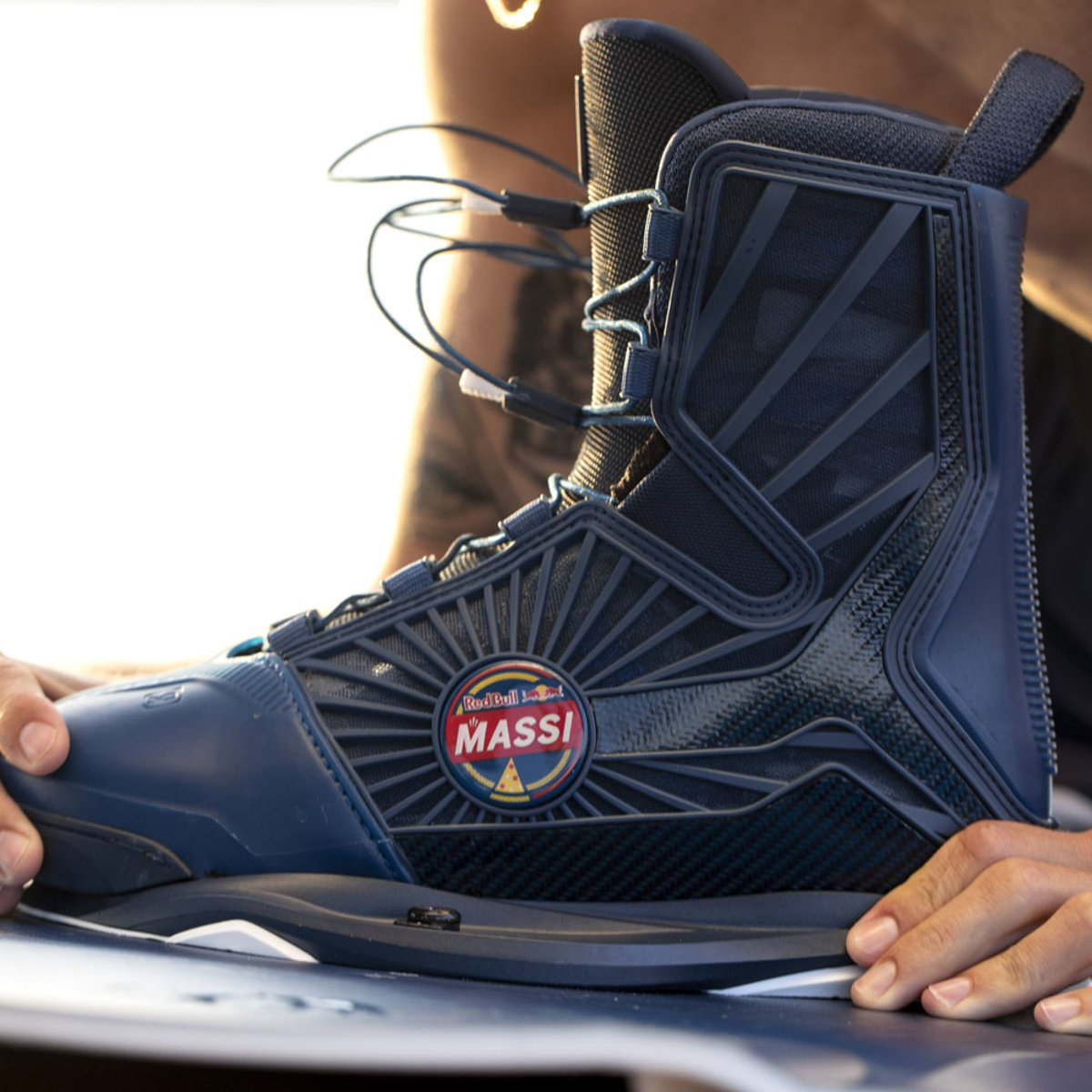 Ronix RXT Red Bull Edition chausses de wakeboard 5