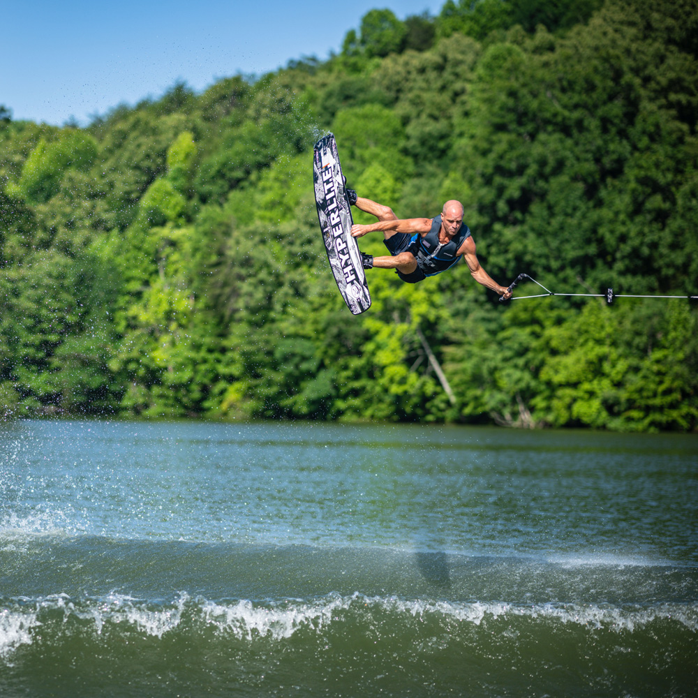 Hyperlite Murray wakeboard 150 cm avec chausses Team OT 13