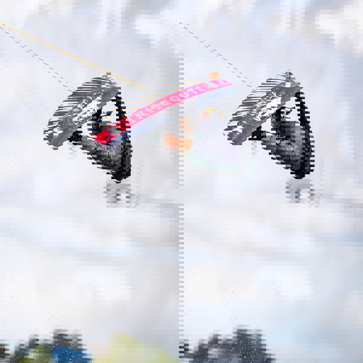 Hyperlite Bloodline wakeboard 151 cm avec chausses Zero2 18