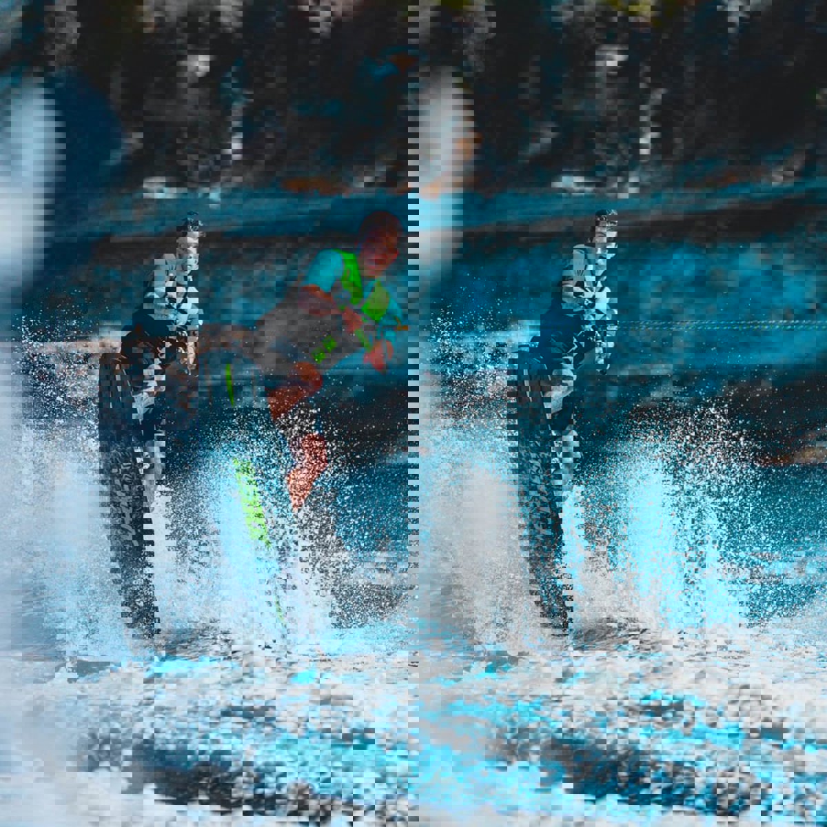 Jobe Vanity ensemble de wakeboard 131 cm & chausses Unit 7