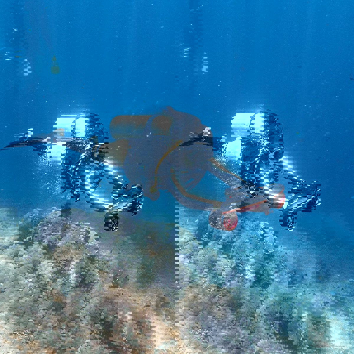 Sublue Navbow+ scooter sous-marin orange 15