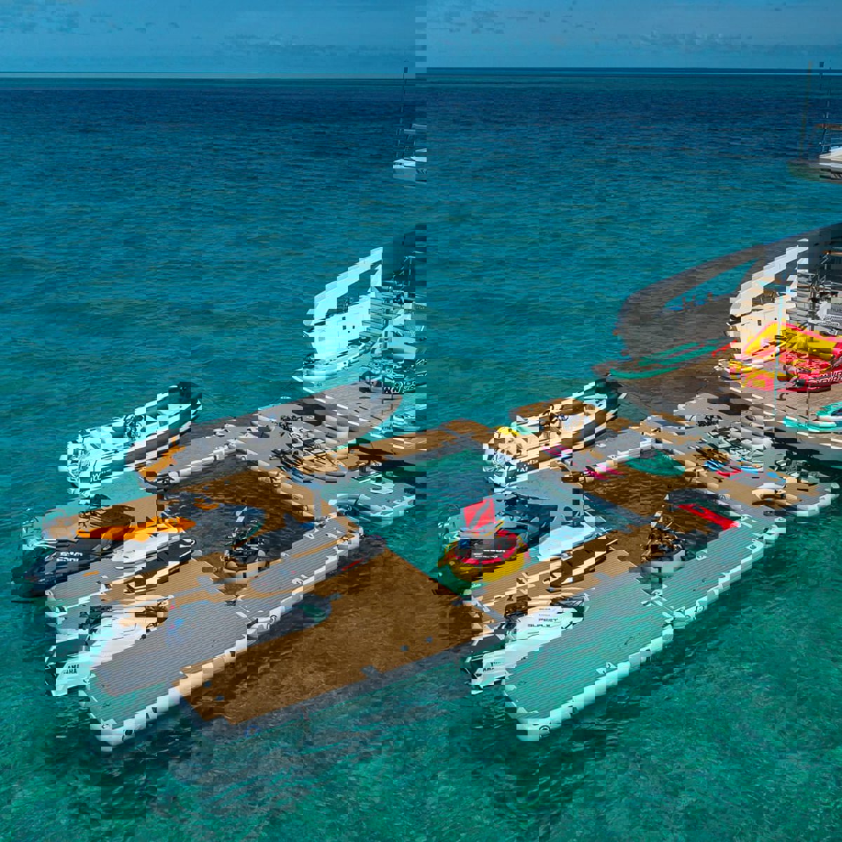 SeaRaft Teak deck noir large plateforme gonflable 13