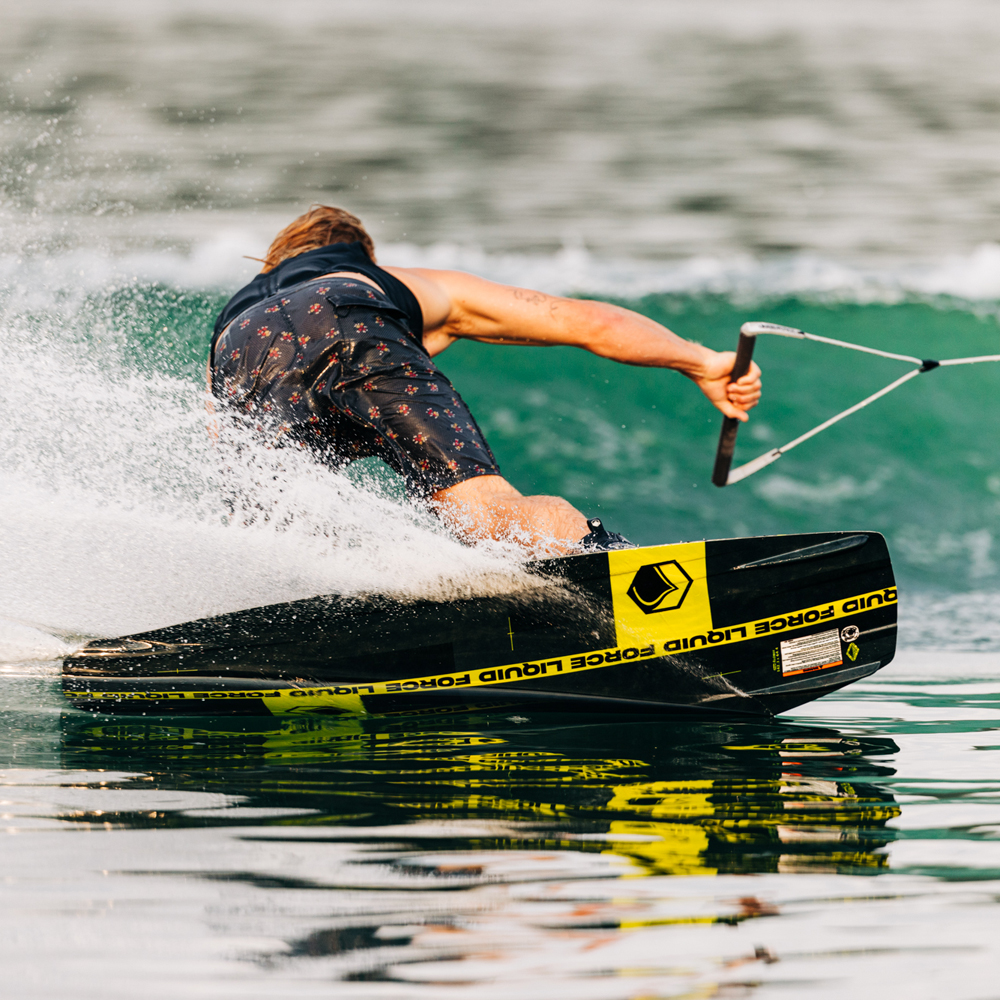 Liquid Force RDX ensemble wakeboard 130 cm avec fixations Transit 10