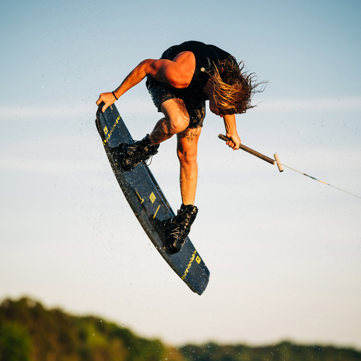 Liquid Force RDX ensemble wakeboard 130 cm avec fixations Transit 17