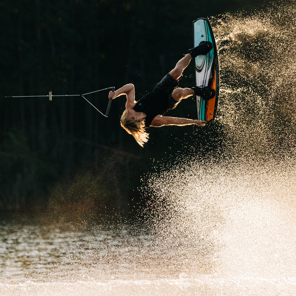 Liquid Force Ensemble wakeboard Liquid Force Trip 135 cm avec fixations Index 12