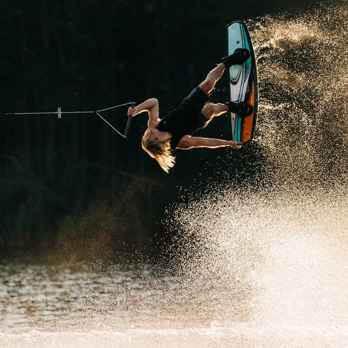 Liquid Force Ensemble de wakeboard Liquid Force Trip 144 cm avec fixations Index 16