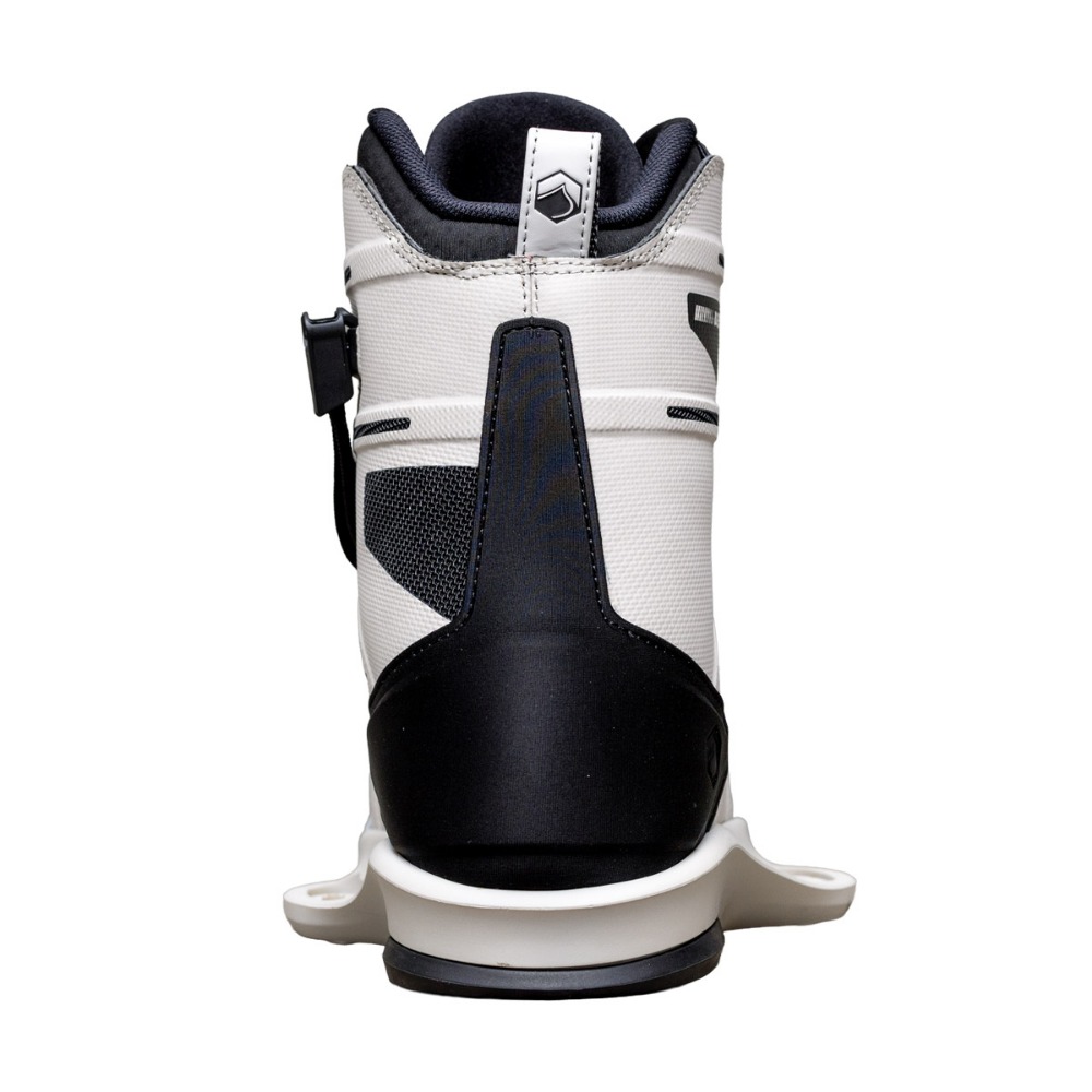 Liquid Force Grail wakeboard 143 cm avec chausses Aero 6X 18