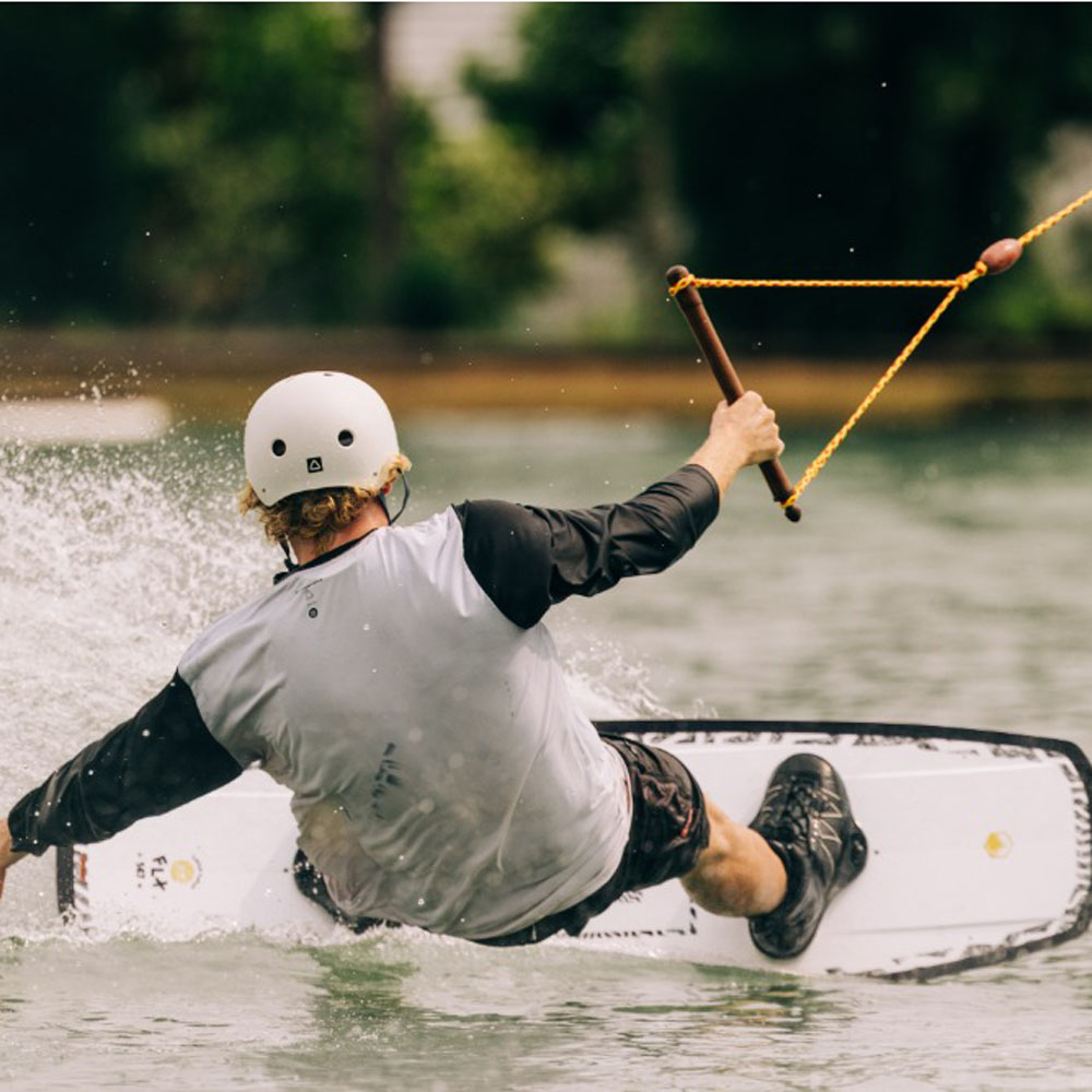 Liquid Force FLX wakeboard 135 cm avec chausses Index 13