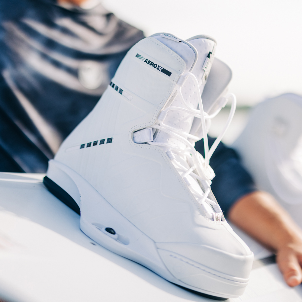 Liquid Force aero 6X chausses de wakeboard blanches 2