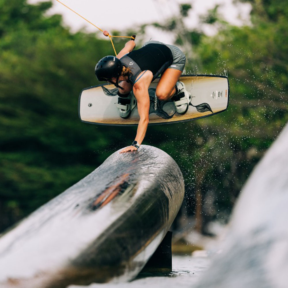 Liquid Force Current wakeboard 137 cm 9