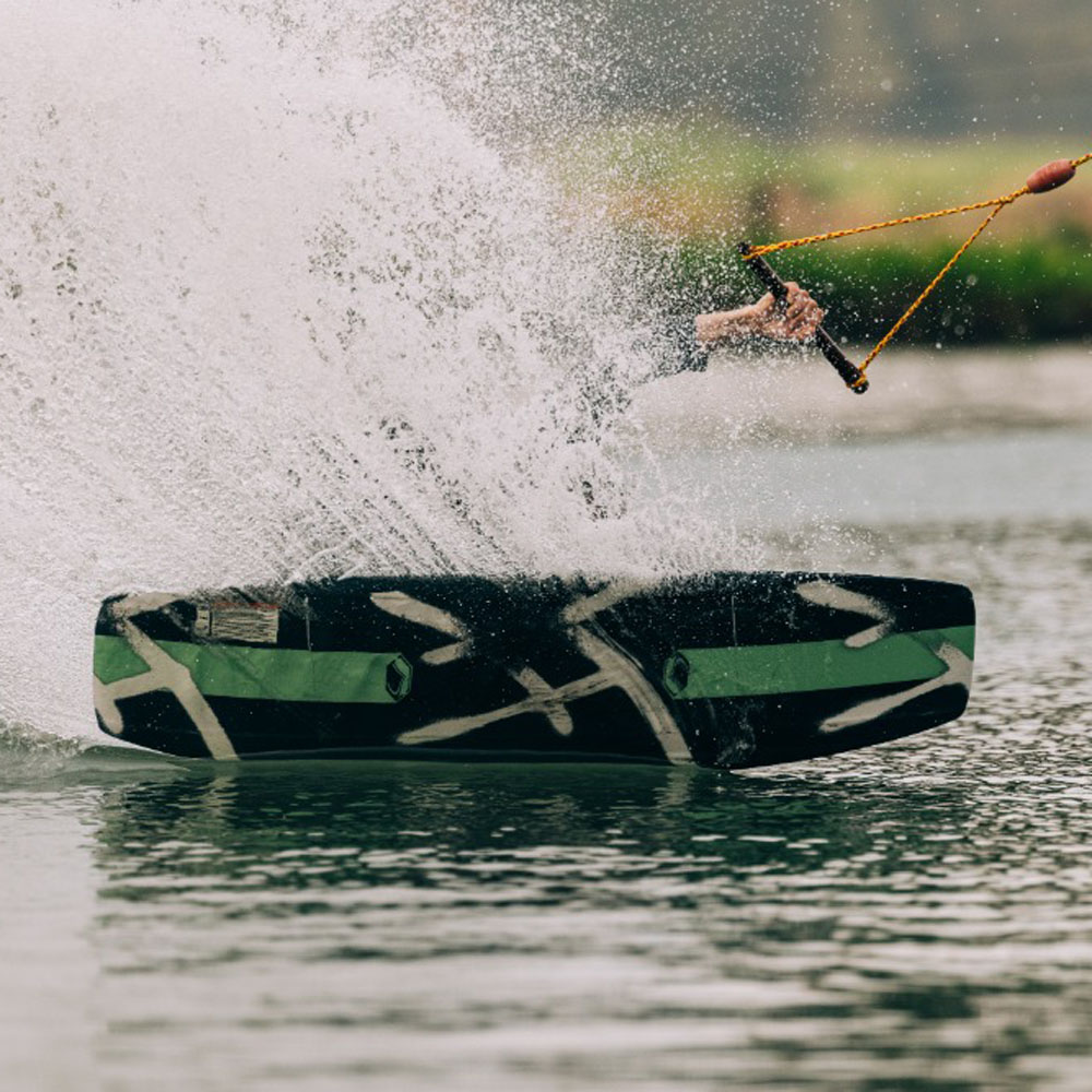 Liquid Force Apex wakeboard 149 cm 4