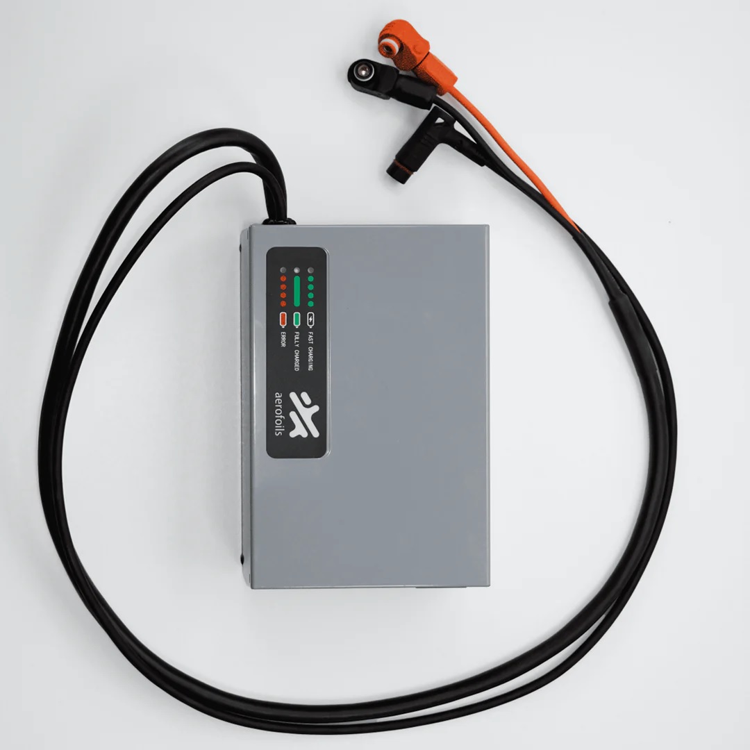 Aerofoils batteria endurance con standard charger 2