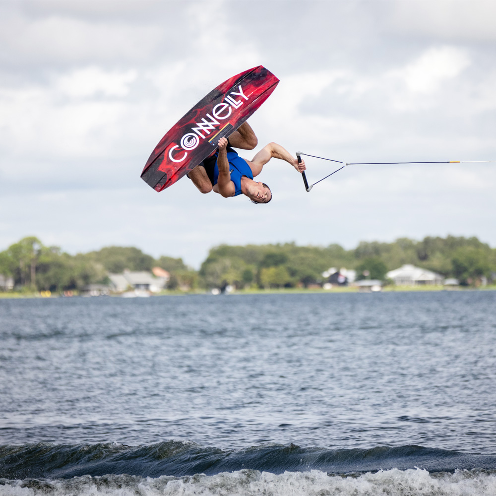 Connelly Set wakeboard Blaze 141 cm con attacchi Optima 2