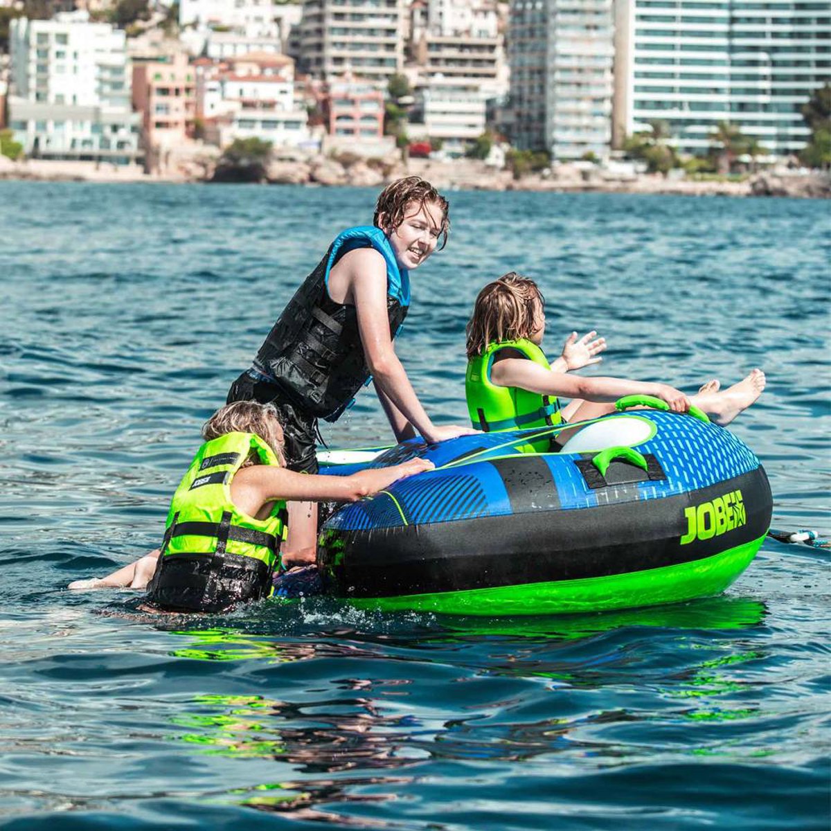 Jobe Ridge funtube 3 persone 8