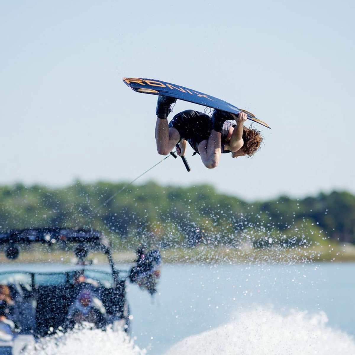Ronix One Blackout pacchetto da wakeboard 146 cm con attacchi One Carbitex 24