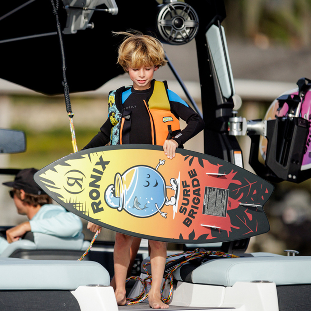 Ronix Boy's Sonic Fish 3.9 wakesurfer 4