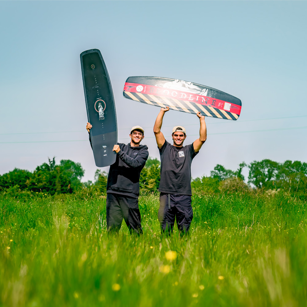 Hyperlite Bloodline wakeboard 155 cm con attacchi Zero2 12