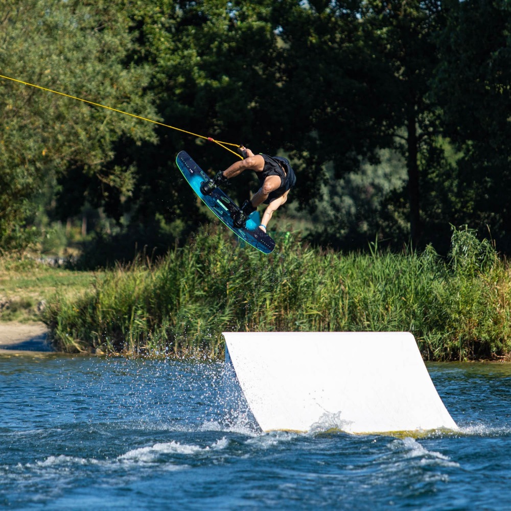 Jobe Reload wakeboard 144 cm attacchi Charge 3