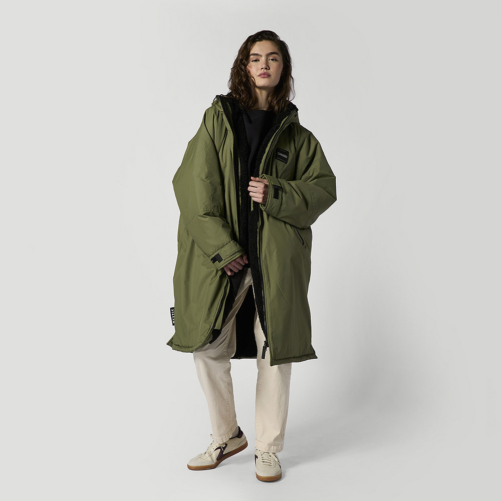 Mystic Explore poncho verde oliva 3