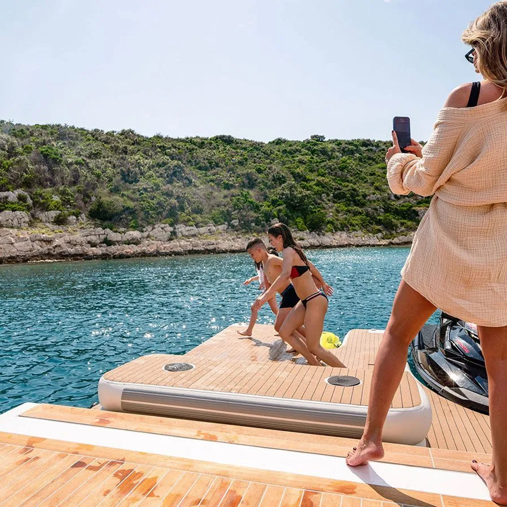 SeaRaft Airstep transom bumper medium teak deck grigio 5