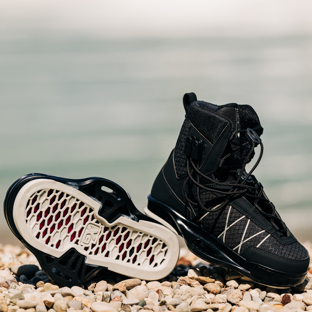 Set wakeboard Tao 145 cm con legature Tao 6x