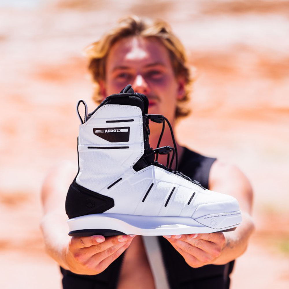 Liquid Force Imposta wakeboard Grail Liquid Force 143 cm con legature Aero 6x 5