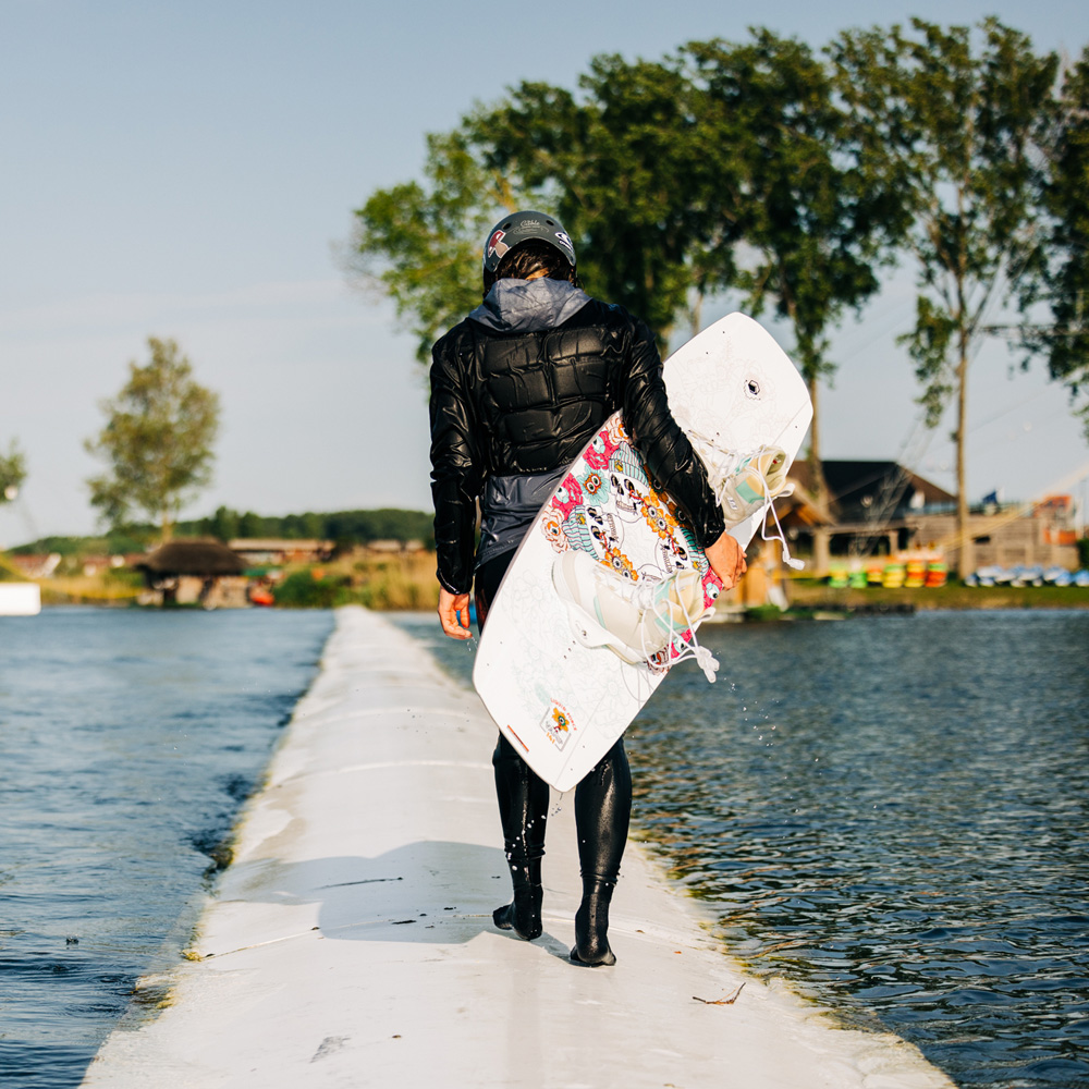 Liquid Force Vamp wakeboard 141 cm 2