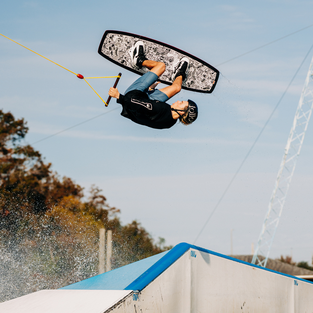 Liquid Force Apex wakeboard 134 cm 4