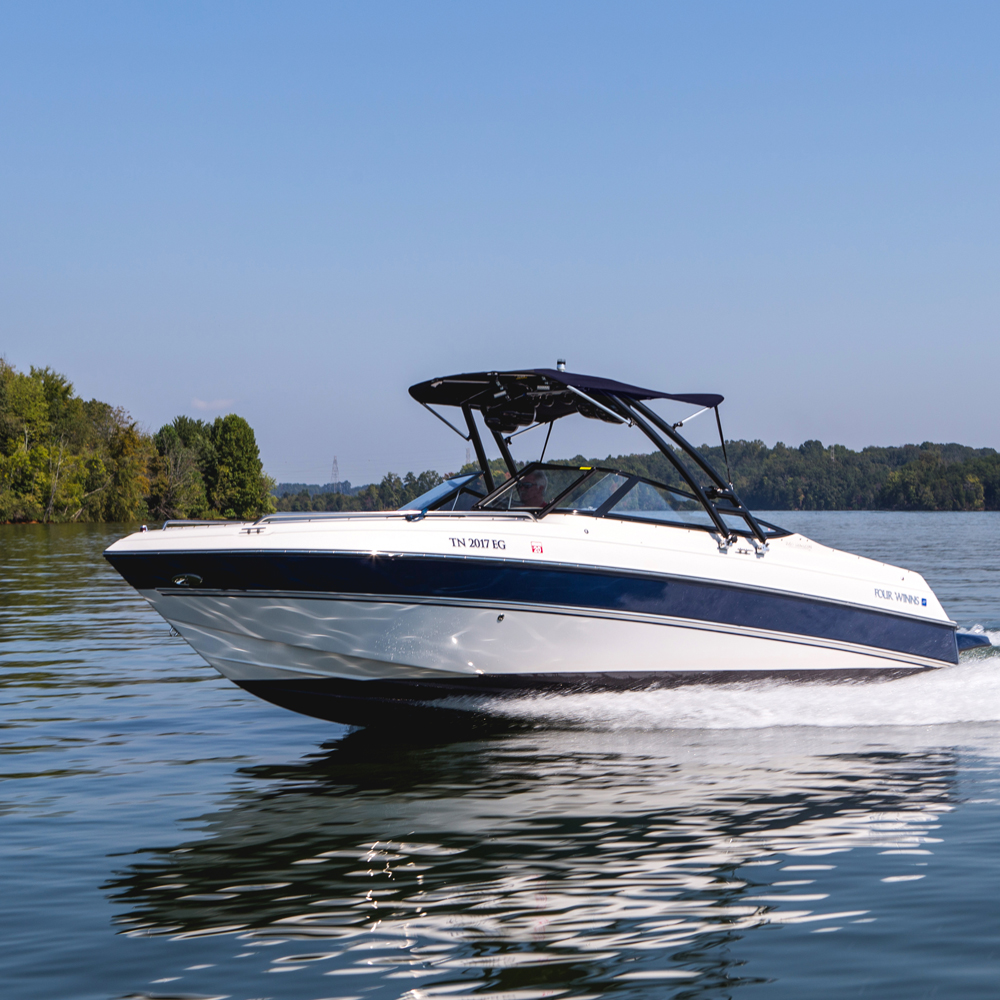 Monster MTK XL sopra il top bimini blu 3