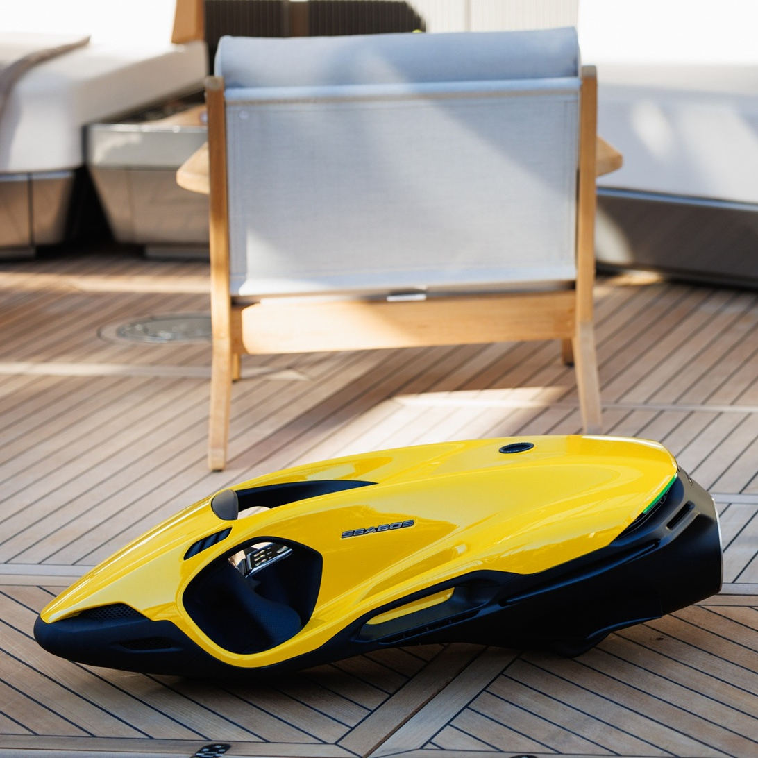 F9 Carex Yellow scooter subacqueo