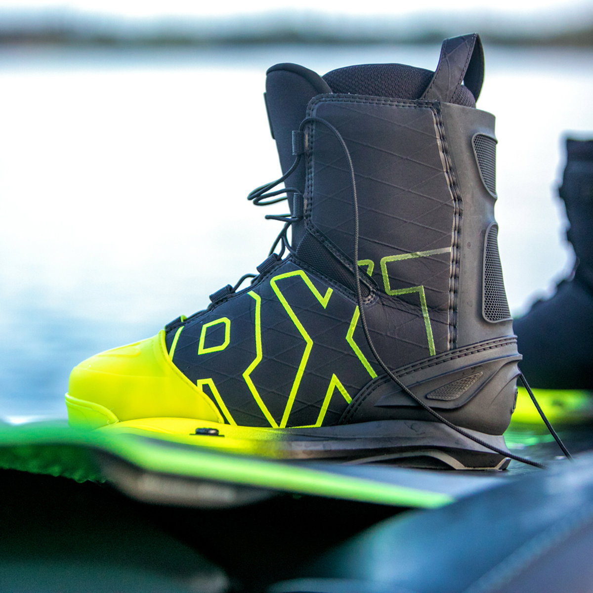 Ronix RXT wakeboard set 144 cm met RXT bindingen 11
