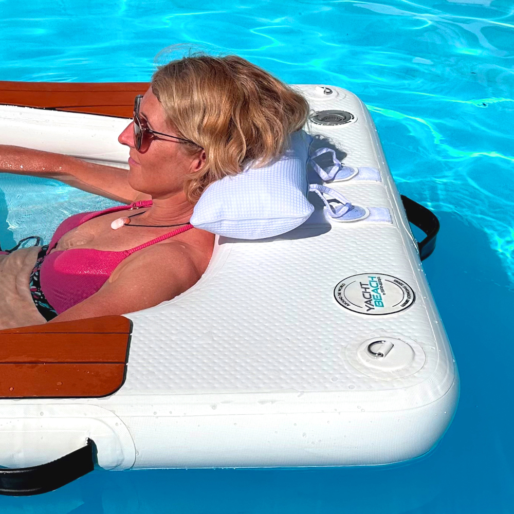 Yacht Beach in-water lounger 7
