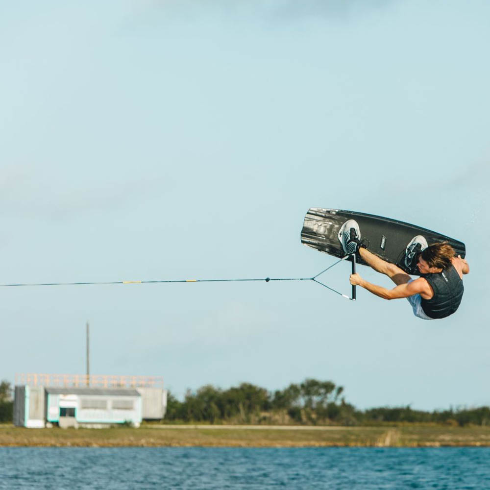Ronix One Legacy 134 cm wakeboard set met One Intuition bindingen 8