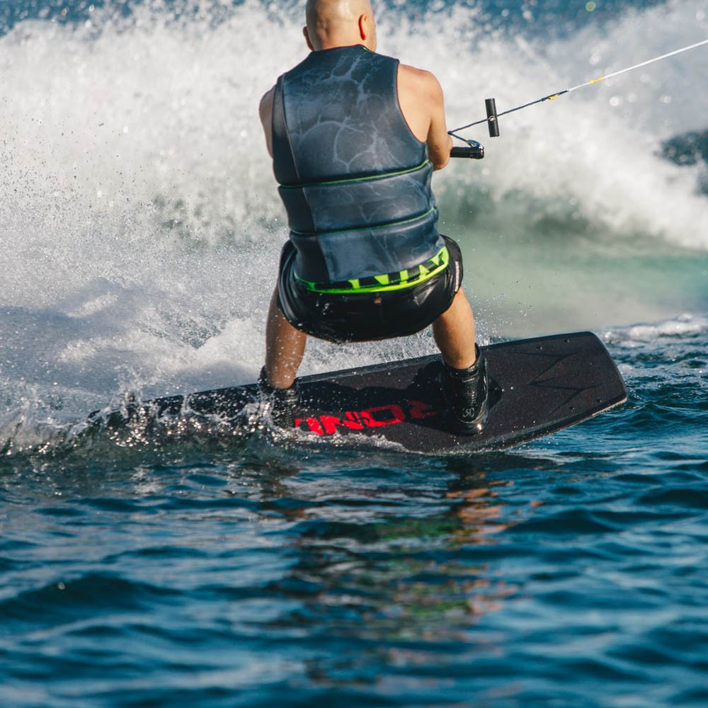 Ronix District wakeboard set 134 cm met Anthem Boa bindingen 8