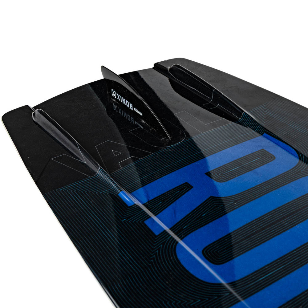 Ronix Vault wakeboard set 145 cm met District bindingen 4