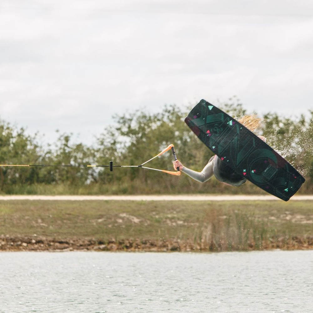 Ronix Krush wakeboard set 135 cm  met Luxe bindingen 10