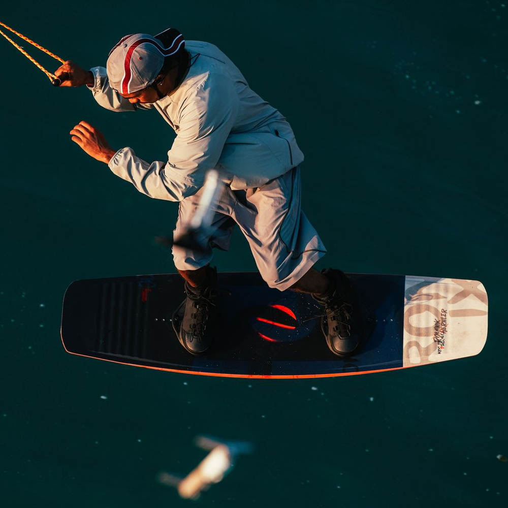 Ronix Kinetik wakeboard set 156 cm met Footprint bindingen 9