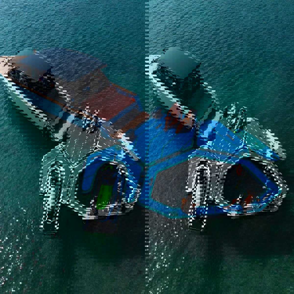 Jobe Infinity Island Small 7